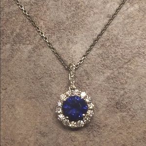 18kwg sapphire and diamond pendant w/ 10kwg chain